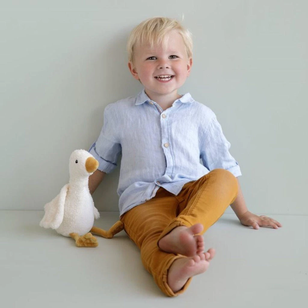 Little Dutch Small Cuddly Toy (20cm) - Little Goose 6 Little Dutch Small Cuddly Toy (20cm) - Little Goose - Image 4