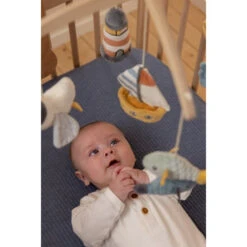 Little Dutch Wooden Music Mobile - Sailors Bay 13 Little Dutch Wooden Music Mobile - Sailors Bay -Little Dutch Shop 0014147 little dutch wooden music mobile sailors bay sailors bay 2 1000