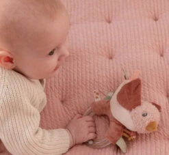 Little Dutch LD Ring Rattle 8 Little Dutch LD Ring Rattle -Little Dutch Shop 0016657 little dutch rattle ring bird flowers butterflies 3