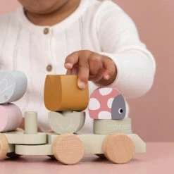 Little Dutch Wooden Stacking Train - Flowers & Butterflies -Little Dutch Shop 0017230 little dutch stacking train flowers butterflies flowers butterflies 4 1000