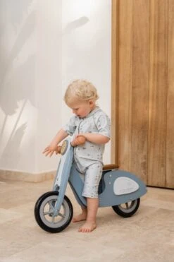 Little Dutch LD Swimsuit Sailors Bay62/68 -Little Dutch Shop 0018288 little dutch swimsuit sailors bay olive 98 104 sailors bay 2