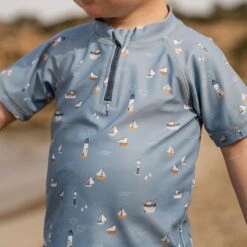 Little Dutch LD Swim T-shirt Sailors Bay 74/80 -Little Dutch Shop 0018468 little dutch swim t shirt sailors bay dark blue 62 68 sailors bay 1 6a3abf3f bbe7 4649 a01b 883b7f1e9612